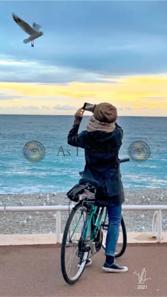 Main image Observing the Observer